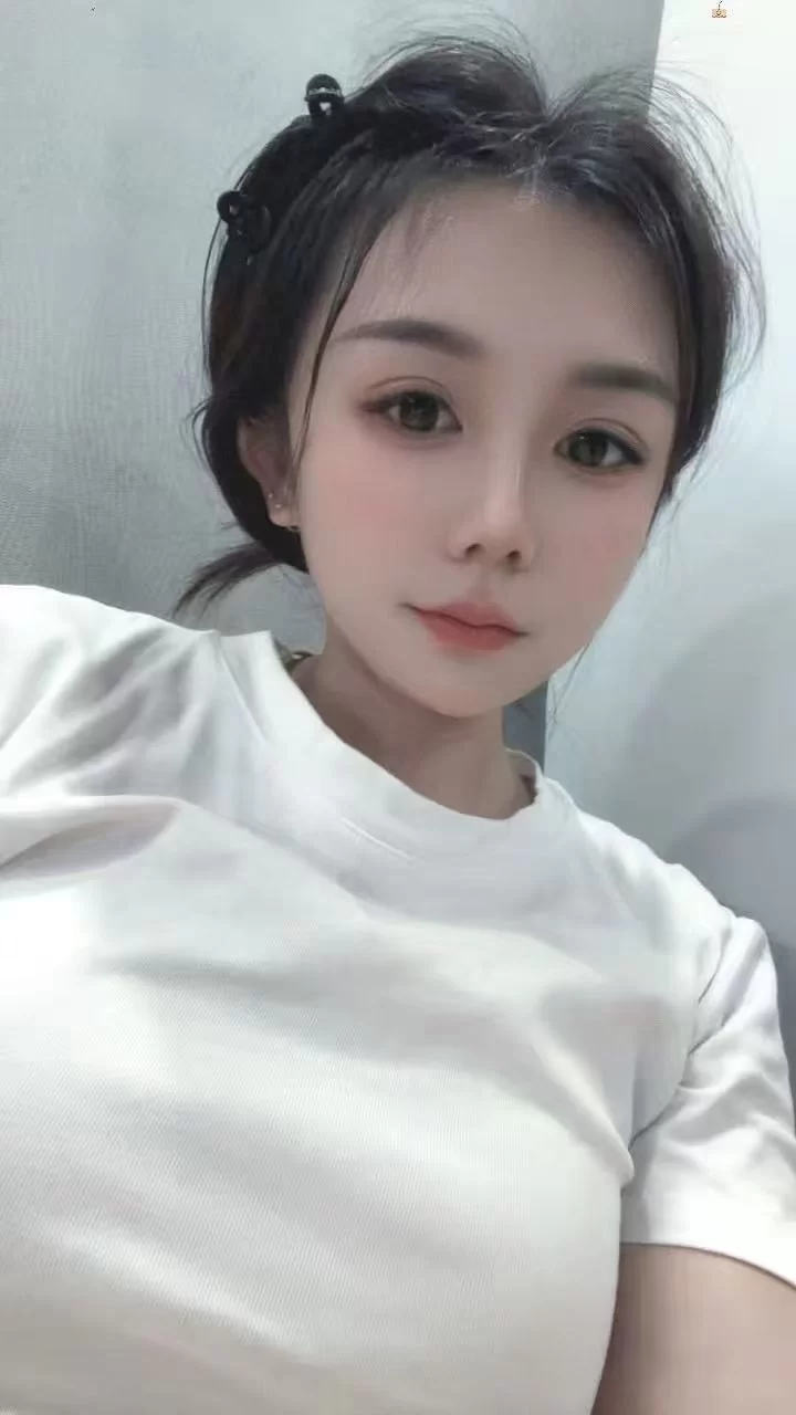 泰国皇室抓龙筋小可爱_哈尔滨外围小姐