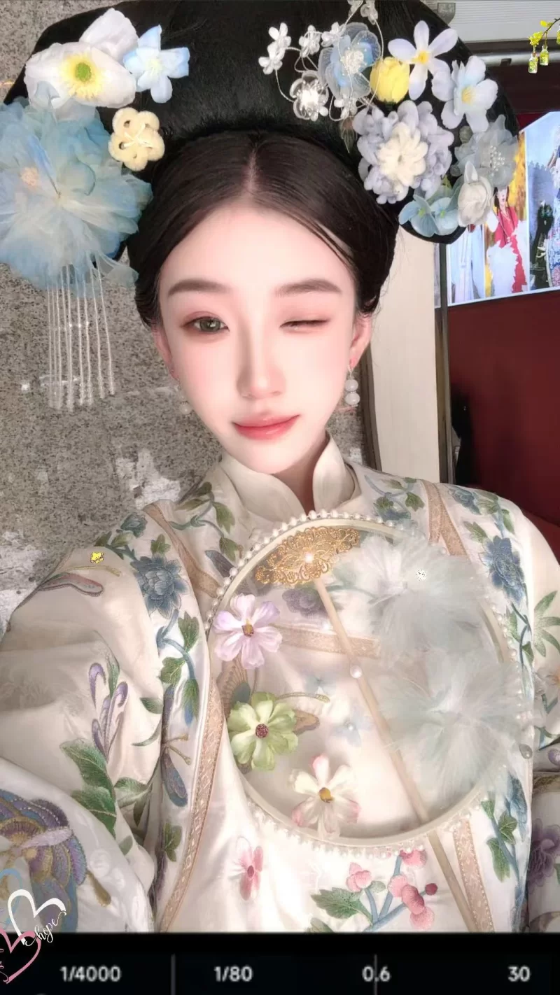 天津凌奥大胸名器小妹_市区外围小姐